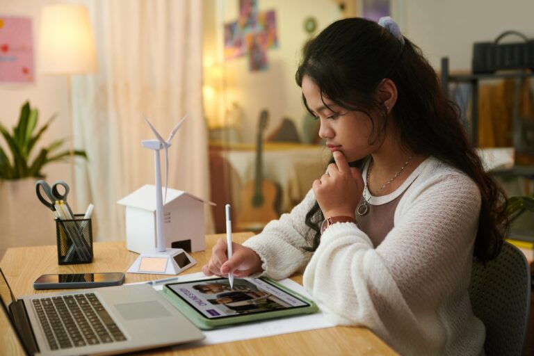 AI Revolution in Online Learning